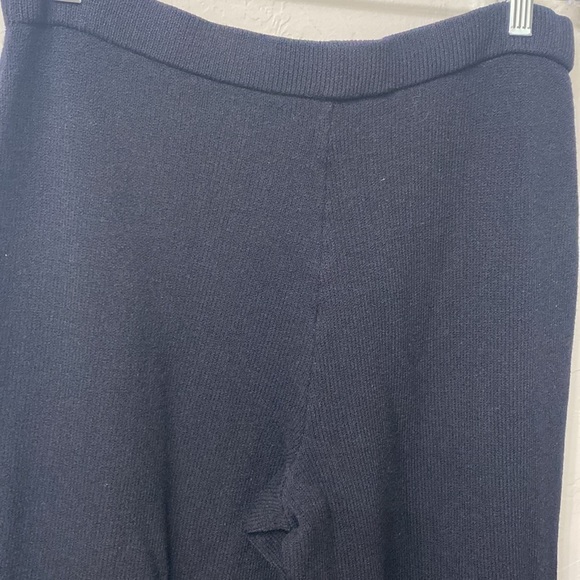 St.John basics black crop knit pants size 10 - Picture 5 of 9